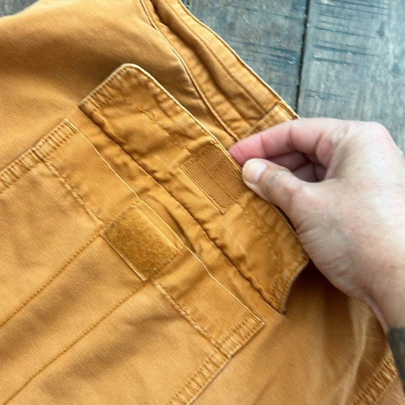 Rust Color Columbia Cargo Shorts With Multiple Zip | Velcro Pockets Sz 42 - Picture 9 of 10